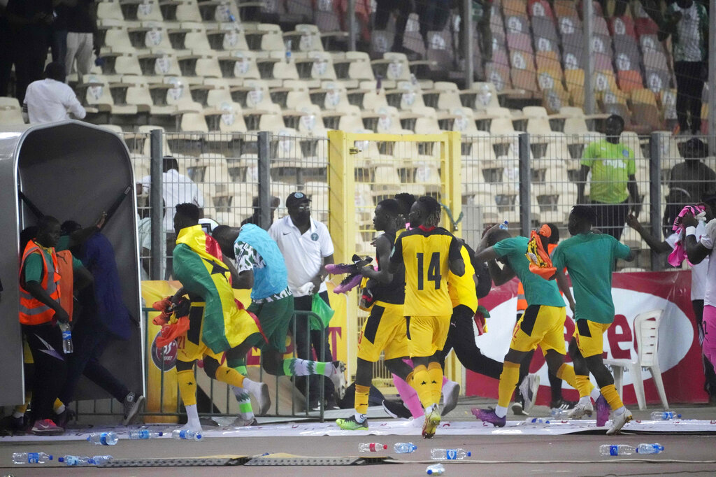 Suporter Turun ke Lapangan dan Bikin Rusuh usai Nigeria Tidak Lolos ke Piala Dunia 2022