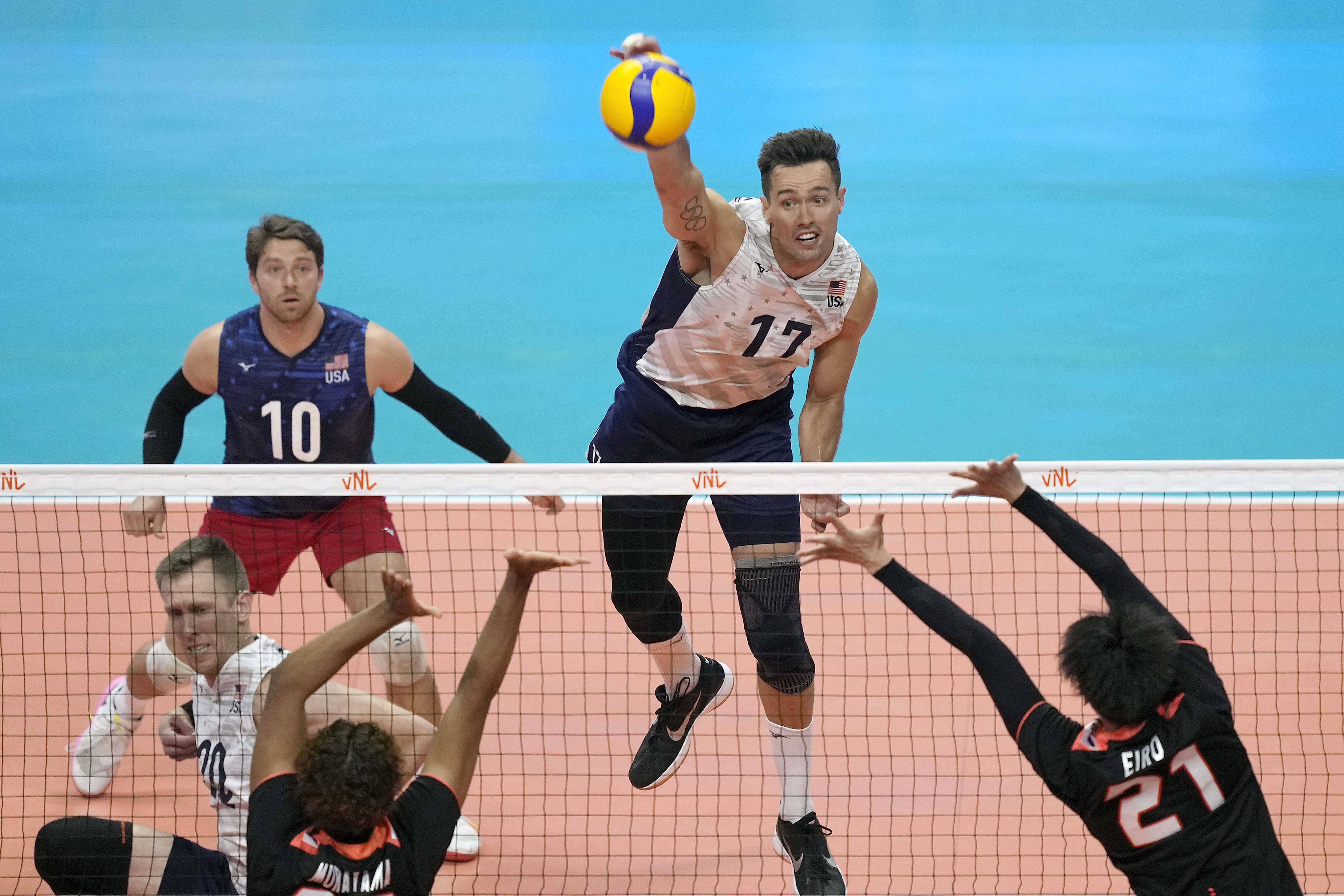 Aksi Pamer Spike di Ajang Volleyball Nations League 2022