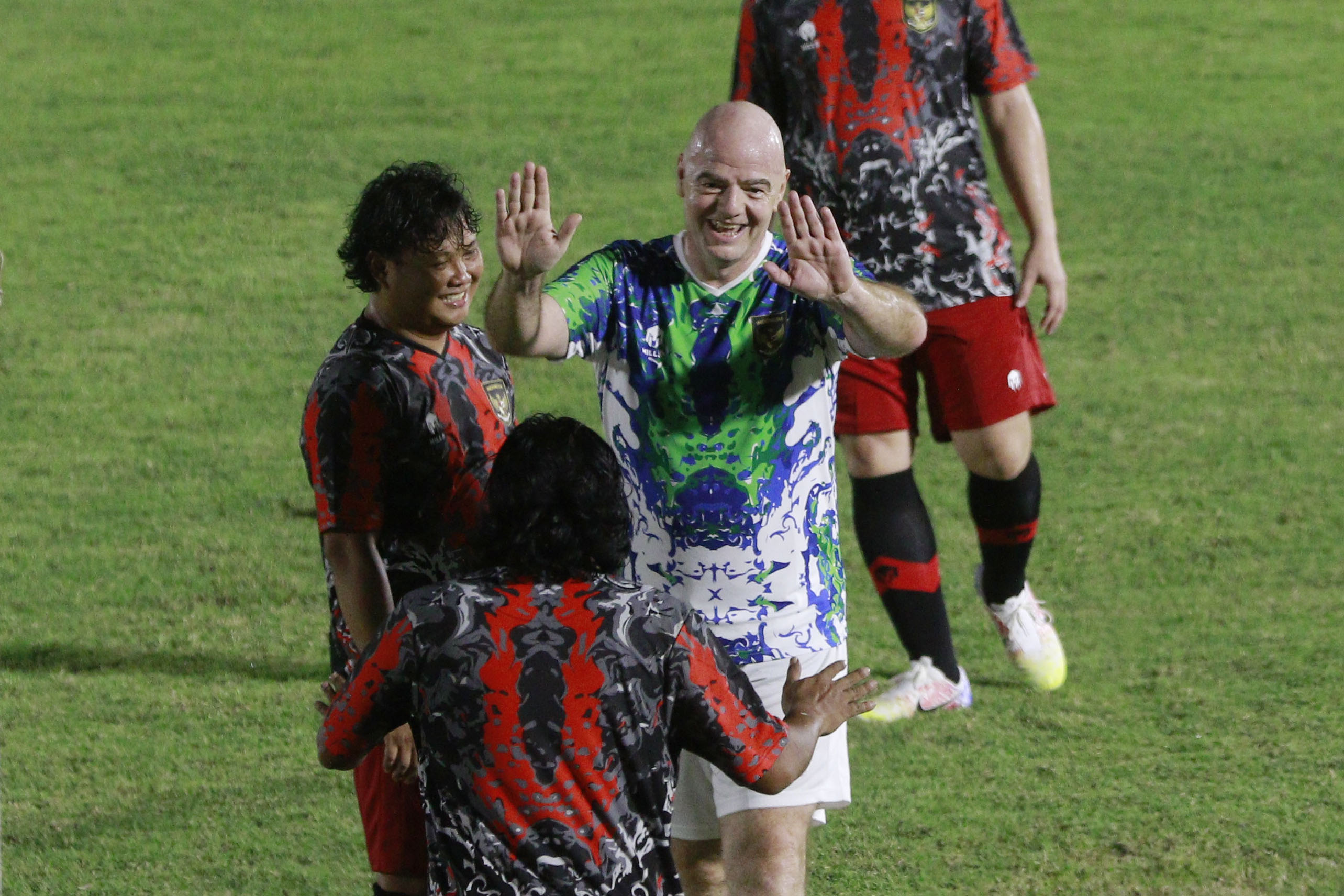 Presiden FIFA Ajak PSSI Main Bola, Duet Gianni Infantino dan Iwan Bule Gacor