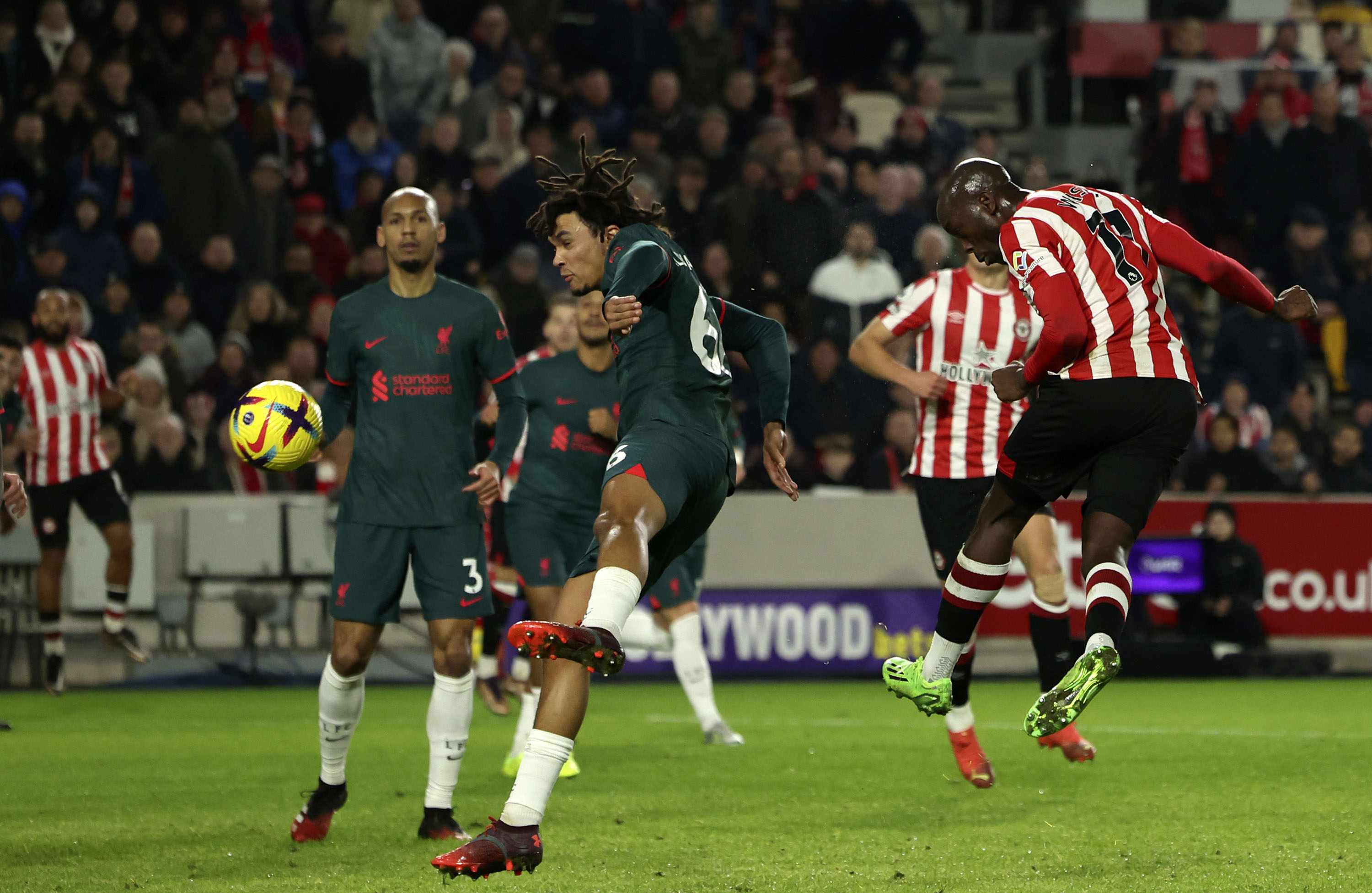 Liverpool Hancur Lebur di Sarang Brentford saat Laga Lanjutan Liga Inggris