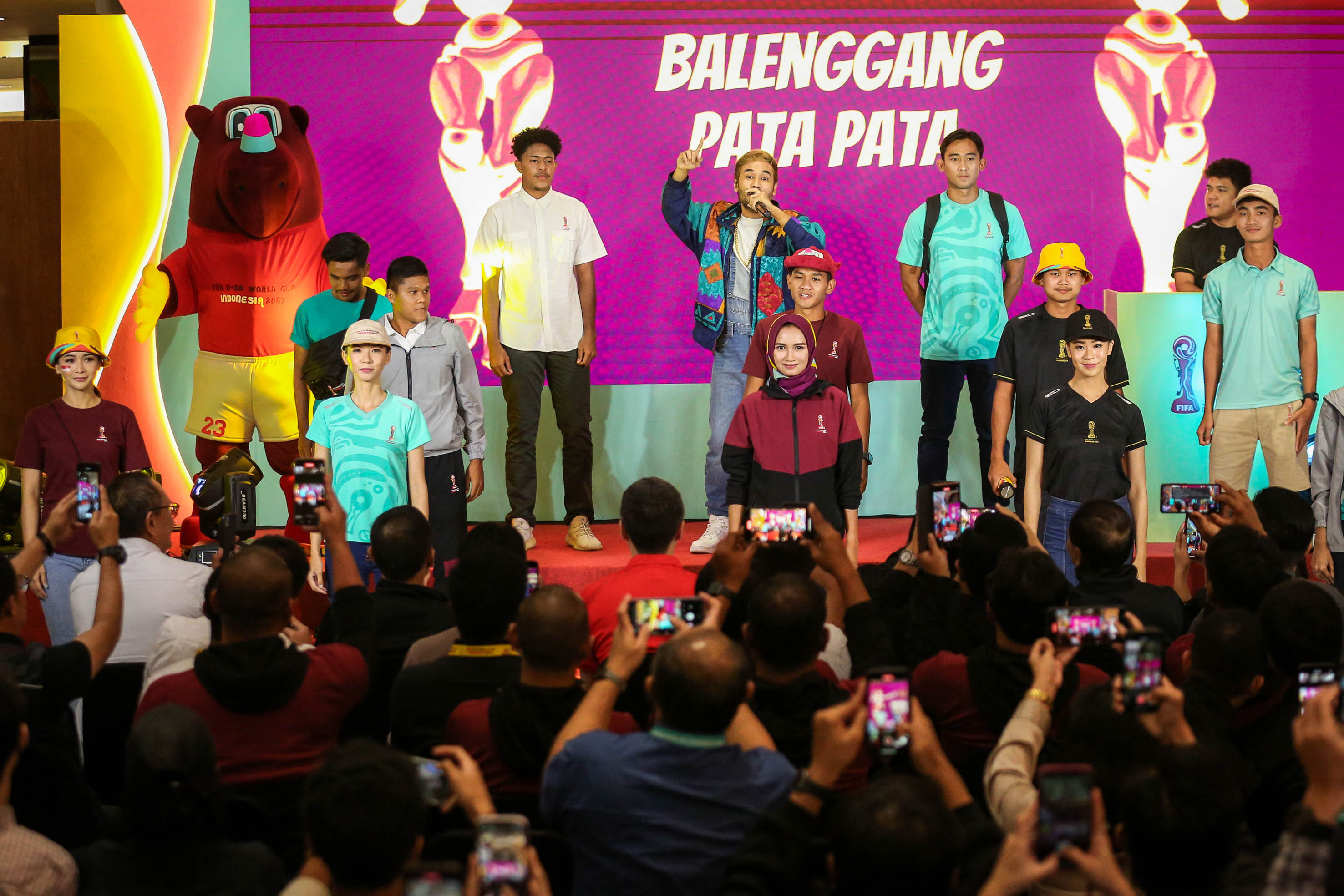 JUARAGA Bersama Erick Thohir Rilis Merchandise Resmi Piala Dunia U-20 2023