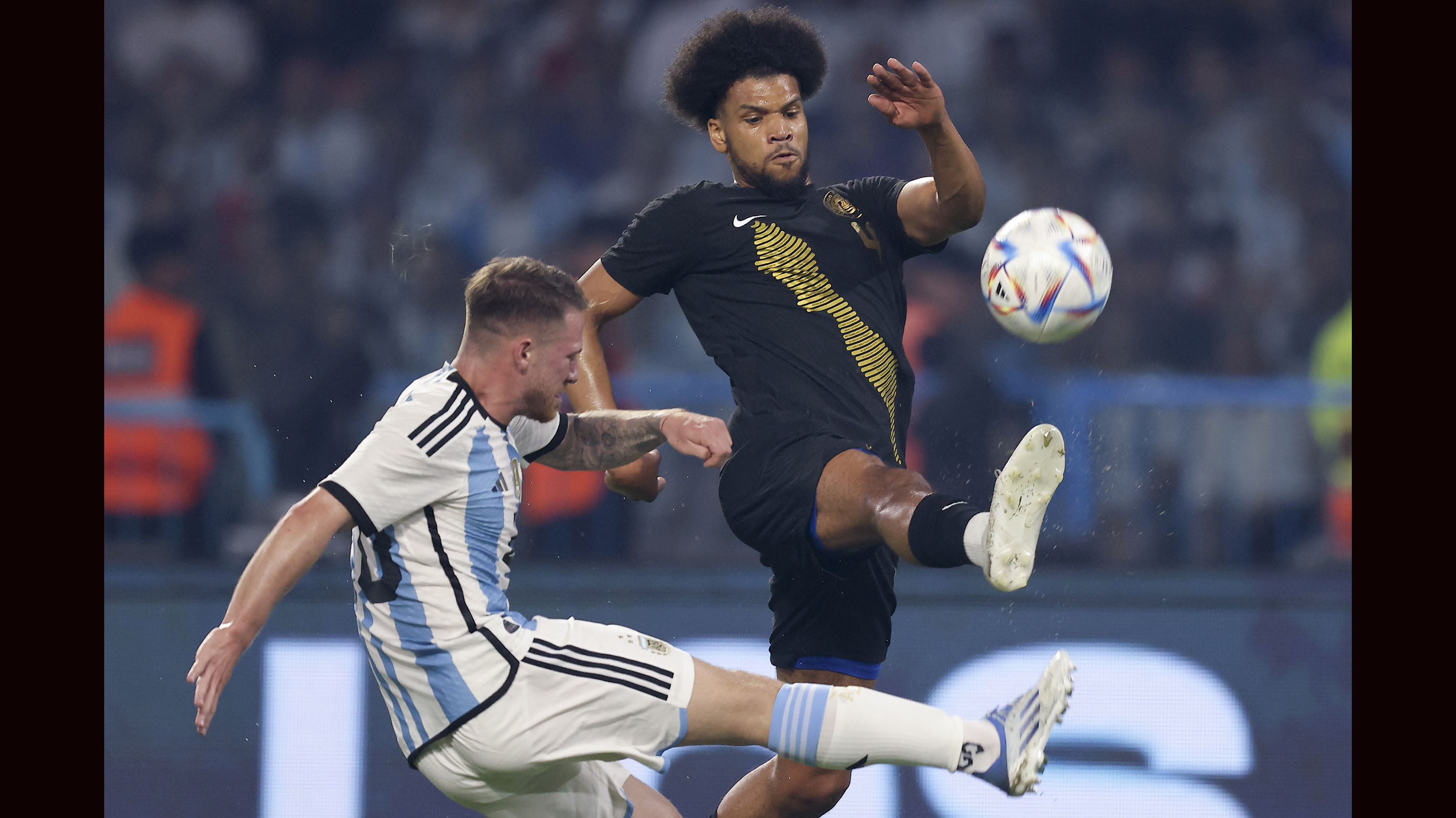 Cetak Hattrick ke Gawang Curacao, Messi Lewati 100 Gol Bersama Timnas Argentina