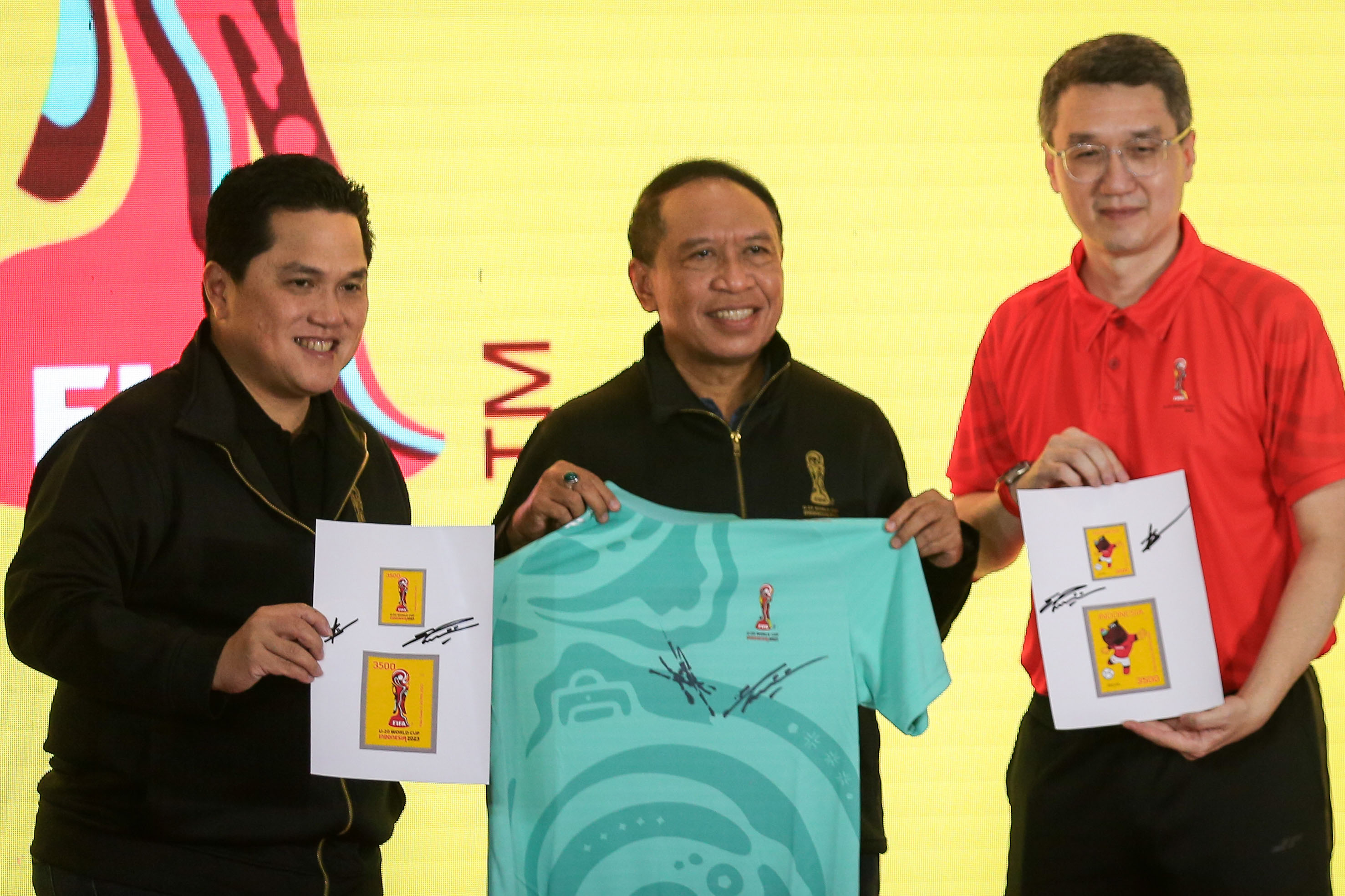 JUARAGA Bersama Erick Thohir Rilis Merchandise Resmi Piala Dunia U-20 2023