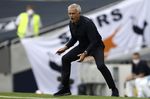 Tottenham Menangi Derby London Utara