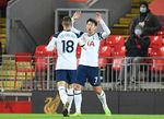 Gol Firmino Bikin Tottenham Gigit Jari di Anfield Gol Firmino Bikin Tottenham Gigit Jari di Anfield