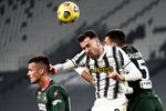 Juventus Hajar Crotone, Ronaldo Bersinar Terang
