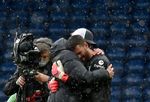 Alisson Cetak Gol Dramatis, Liverpool Menang Alisson Cetak Gol Dramatis, Liverpool Menang