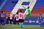 Gol Tunggal Griezmann Bawa Barca Kalahkan Eibar