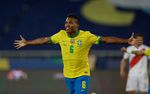 Brasil Pesta Gol ke Gawang Peru Brasil Pesta Gol ke Gawang Peru