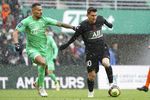 Messi Bersinar Terang di Laga Lawan St-Etienne Messi Bersinar Terang di Laga Lawan St-Etienne