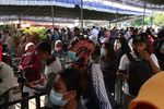 Begini Suasana Penukaran Tiket untuk Nonton MotoGP Mandalika 2022 Begini Suasana Penukaran Tiket untuk Nonton MotoGP Mandalika 2022