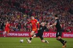 Jawab Keraguan Ancelotti, Tendangan Bebas Fantastis dan Dua Gol Gareth Bale Buktikan Dirinya Masih Haus Gol Jawab Keraguan Ancelotti, Tendangan Bebas Fantastis dan Dua Gol Gareth Bale Buktikan Dirinya Masih Haus Gol