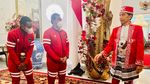 Momen Ketika Kapten Timnas U-16 Gugup bertemu Presiden Jokowi di Perayaan HUT RI ke-77