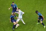 Melihat Aksi Messi dan Alvarez Bombardir Pertahanan Kroasia, Argentina Melaju ke Final Piala Dunia 2022 Melihat Aksi Messi dan Alvarez Bombardir Pertahanan Kroasia, Argentina Melaju ke Final Piala Dunia 2022