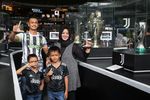 Keseruan Jumpa Fans Juventini Indonesia dengan Edgar Davids Keseruan Jumpa Fans Juventini Indonesia dengan Edgar Davids