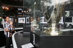 Keseruan Jumpa Fans Juventini Indonesia dengan Edgar Davids Keseruan Jumpa Fans Juventini Indonesia dengan Edgar Davids
