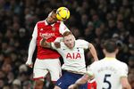 Hempaskan Tottenham, Arsenal Perkasa di London Utara